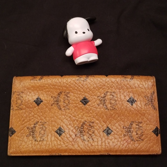 mcm checkbook cover